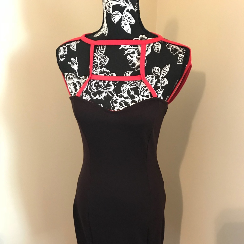 ⭐️❗️Caged mini dress